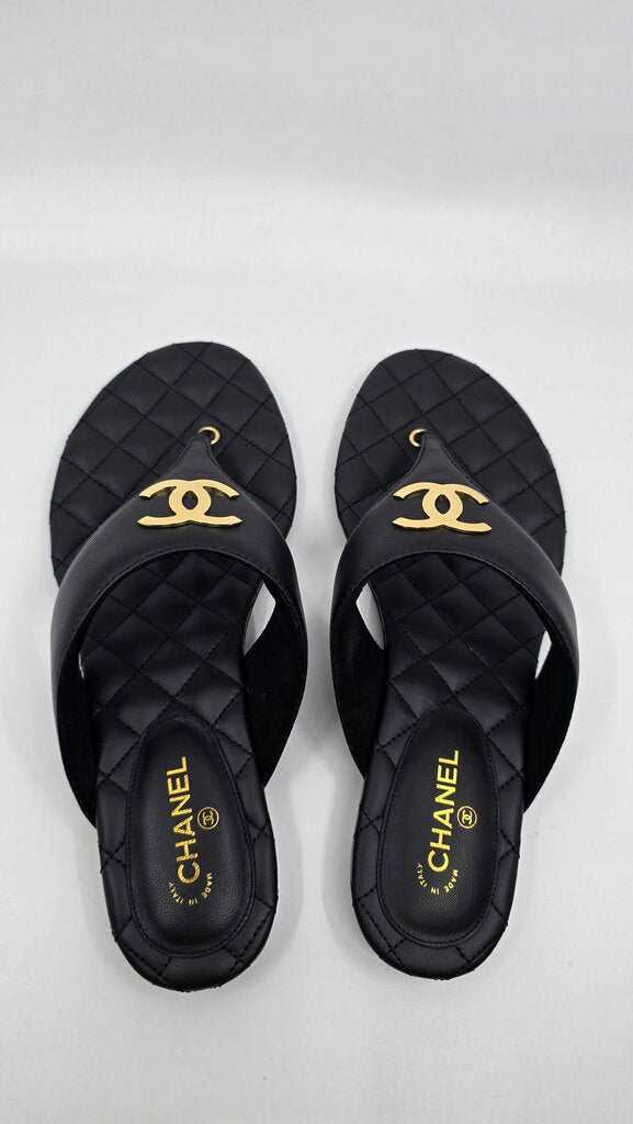 Chanel 2026 Lambskin Leather Golden CC Logo Flat Thong Sandals