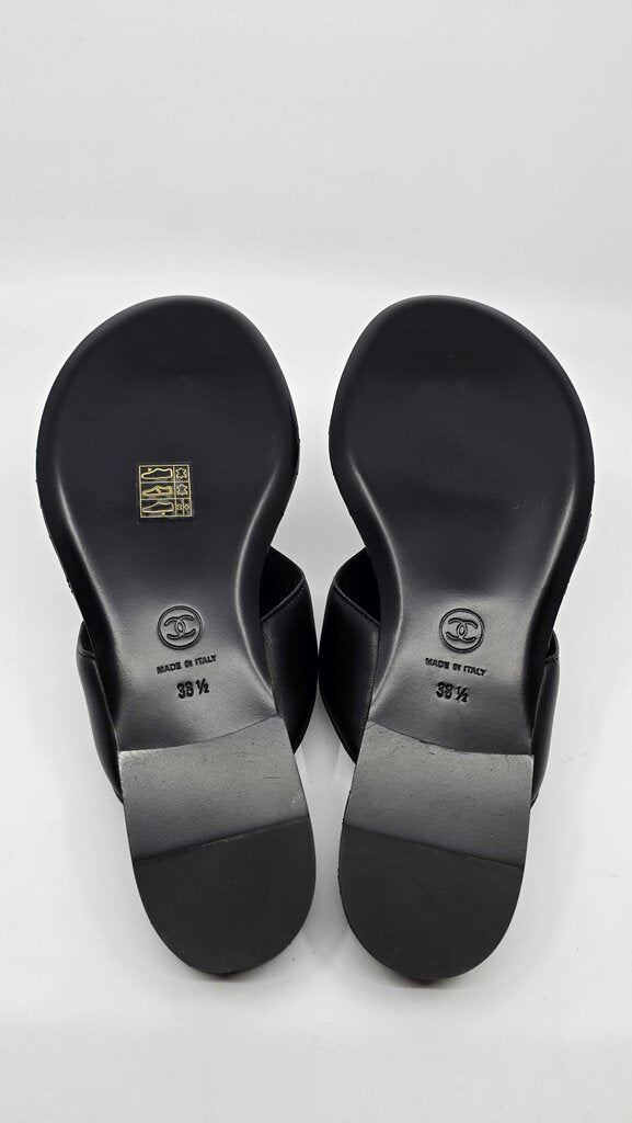 Chanel 2026 Lambskin Leather Golden CC Logo Flat Thong Sandals
