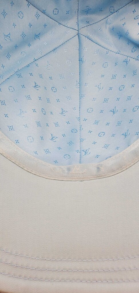 Louis Vuitton Signature Baseball Cap