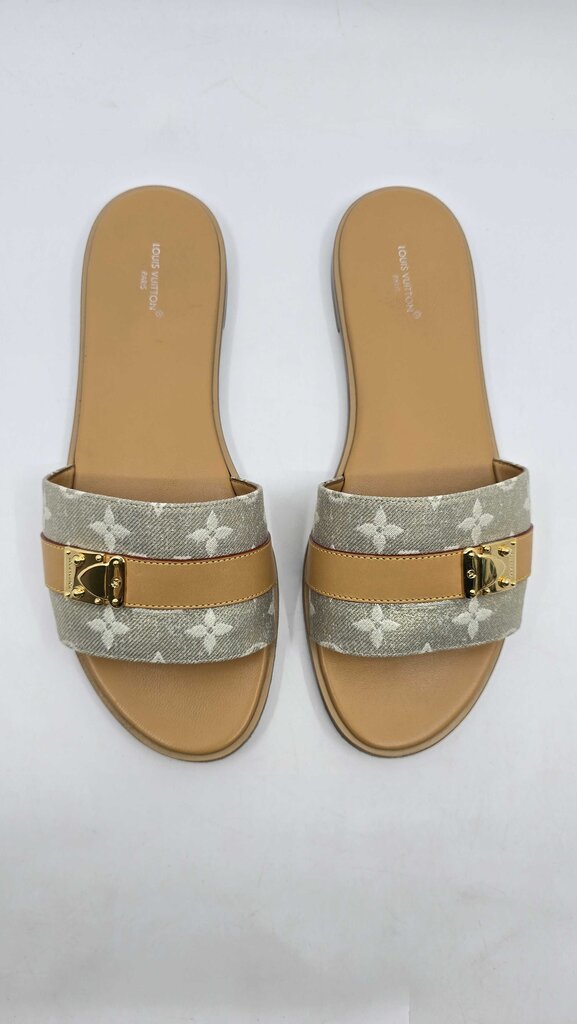 Louis Vuitton Lock It Flat Mule sandals