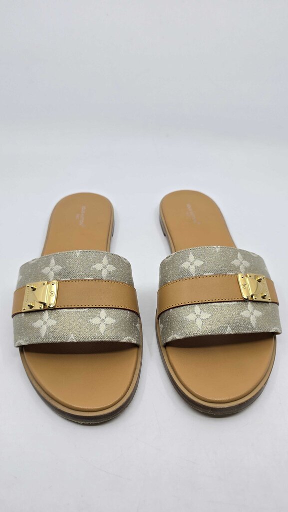 Louis Vuitton Lock It Flat Mule sandals