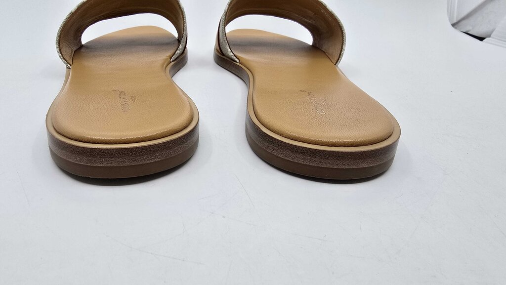 Louis Vuitton Lock It Flat Mule sandals