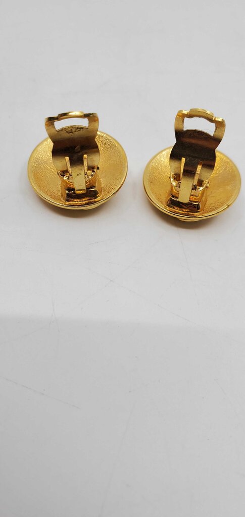 CHANEL 96A CC Logo Round Crown Clip-On Earrings