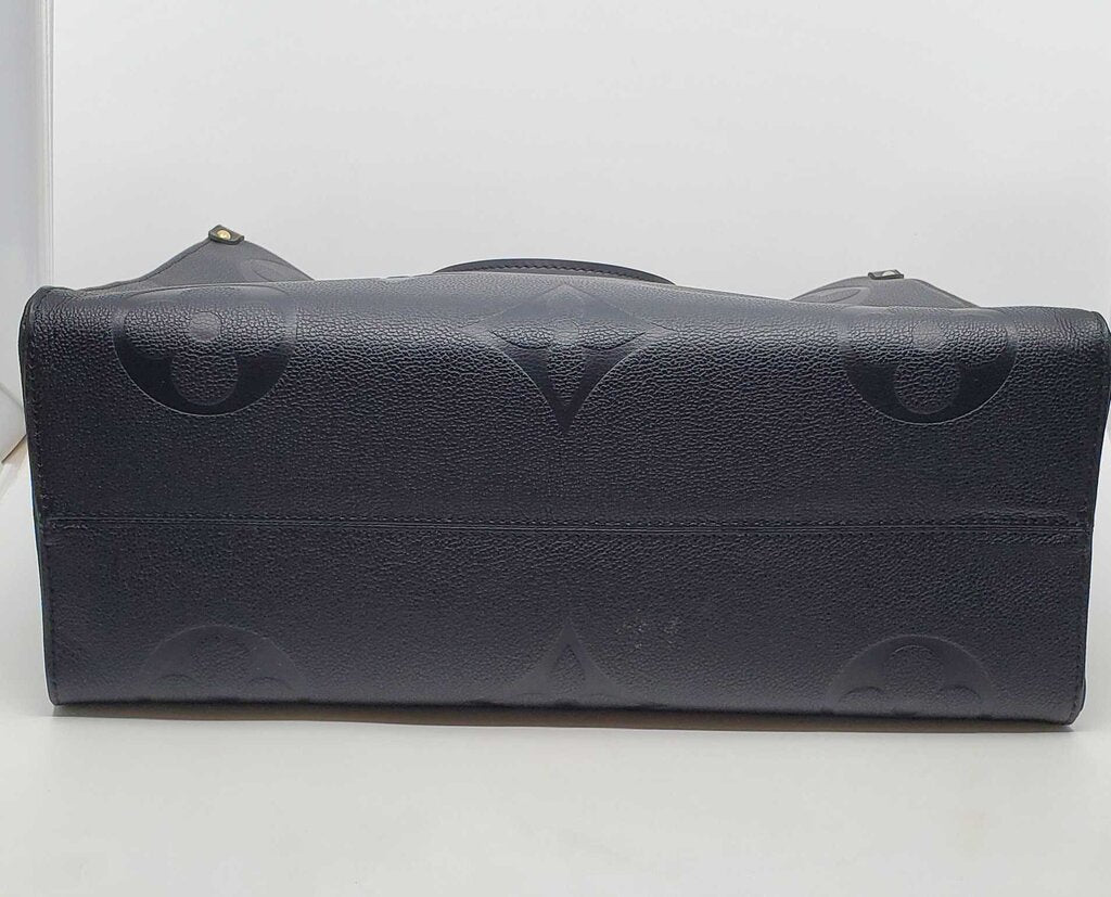 Louis Vuitton OnTheGo GM tote bag in black Monogram Empreinte leather