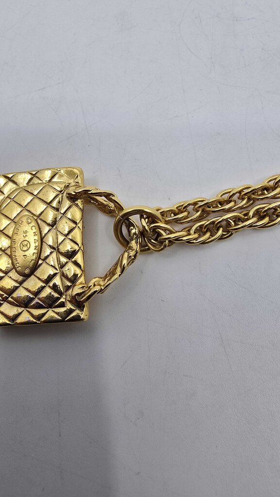 Chanel 95P Classic flap bag vintage necklace