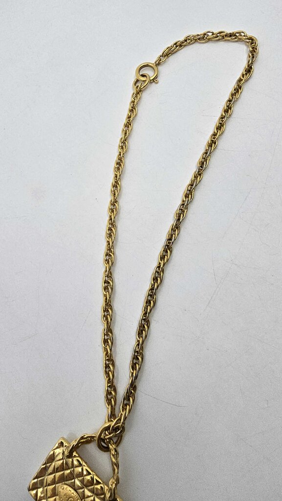 Chanel 95P Classic flap bag vintage necklace