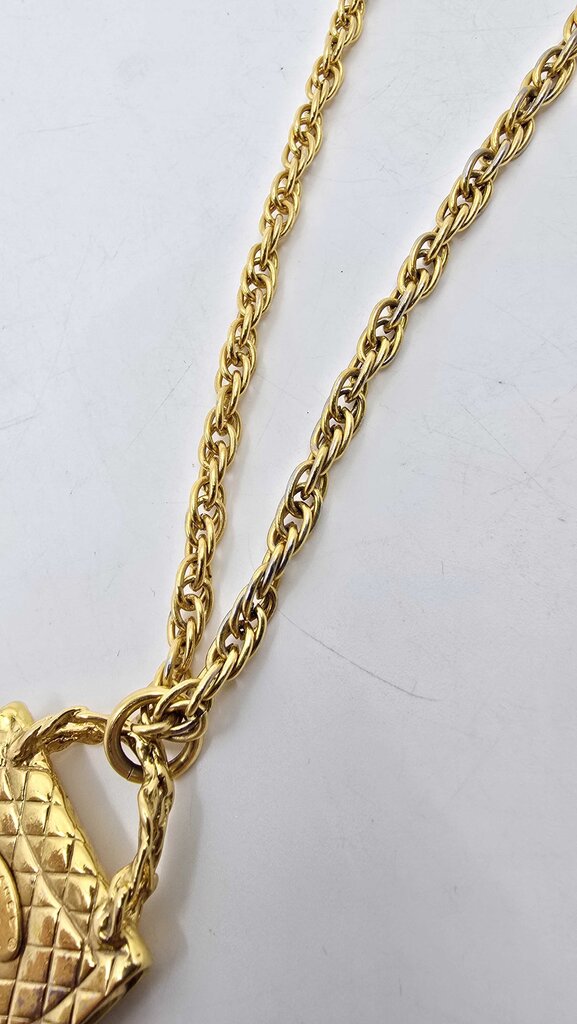 Chanel 95P Classic flap bag vintage necklace