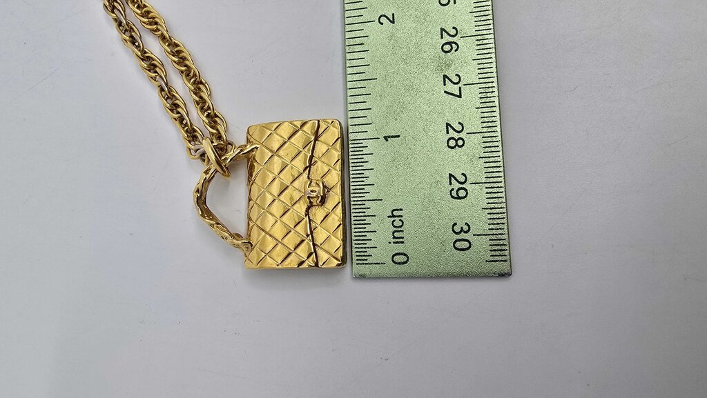 Chanel 95P Classic flap bag vintage necklace