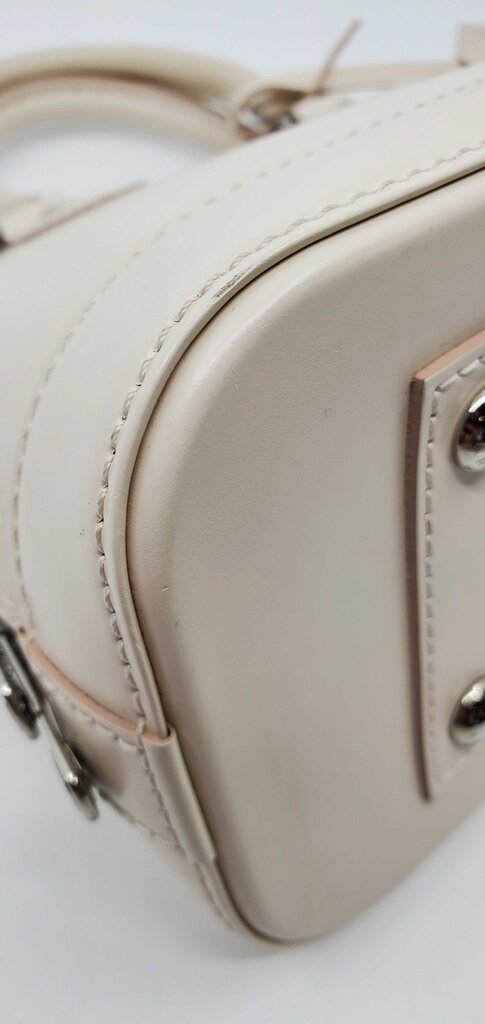 Louis Vuitton Alma BB in Quartz White Epi Leather and jacquard Strap