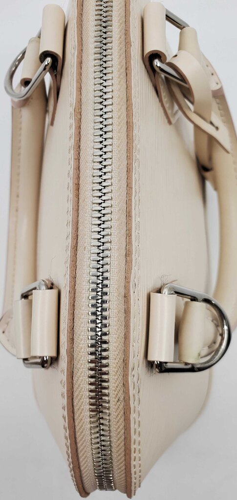 Louis Vuitton Alma BB in Quartz White Epi Leather and jacquard Strap