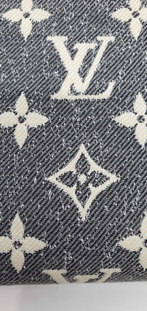 Louis Vuitton Zippy Wallet- Monogram grey denim