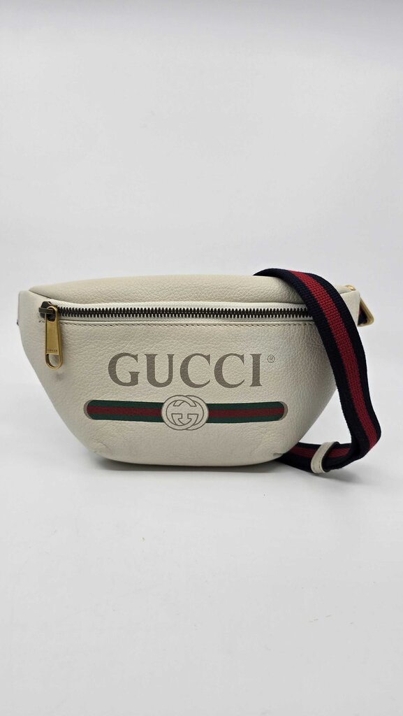 Gucci Grained Calfskin Small Logo Belt Bag