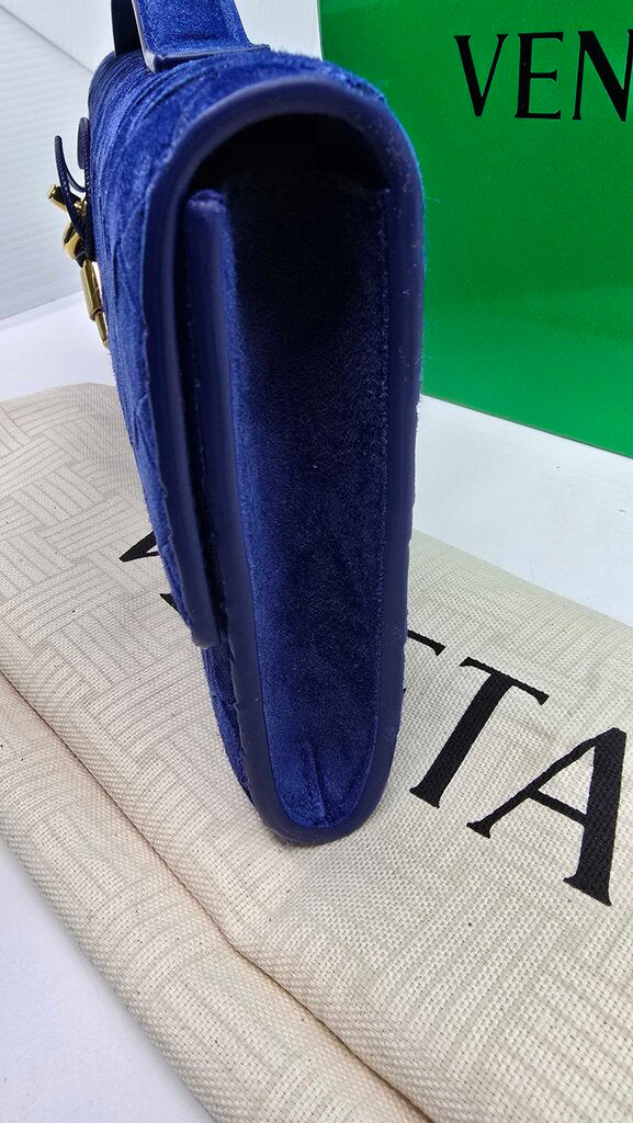 Bottega Veneta Andiamo Suede Clutch