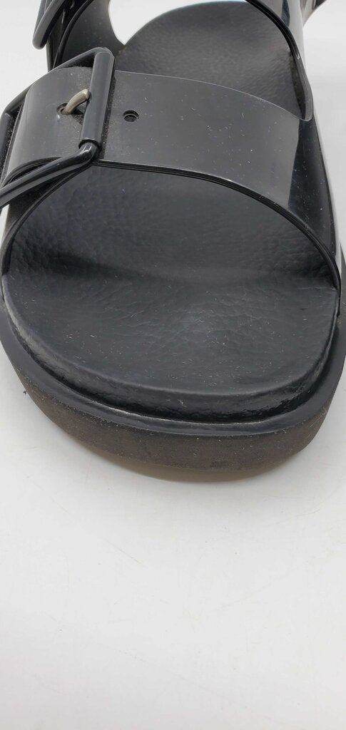 Gucci Double G rubber sandals