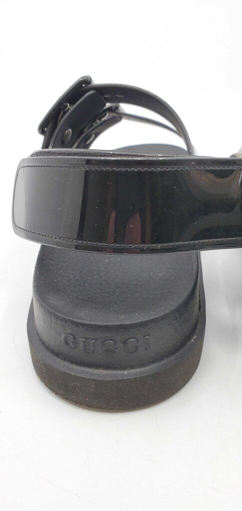 Gucci Double G rubber sandals