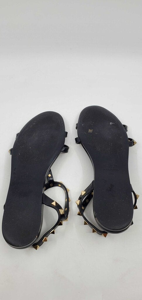 Valentino Garavani Rockstud Jelly Flat Gladiator Sandals
