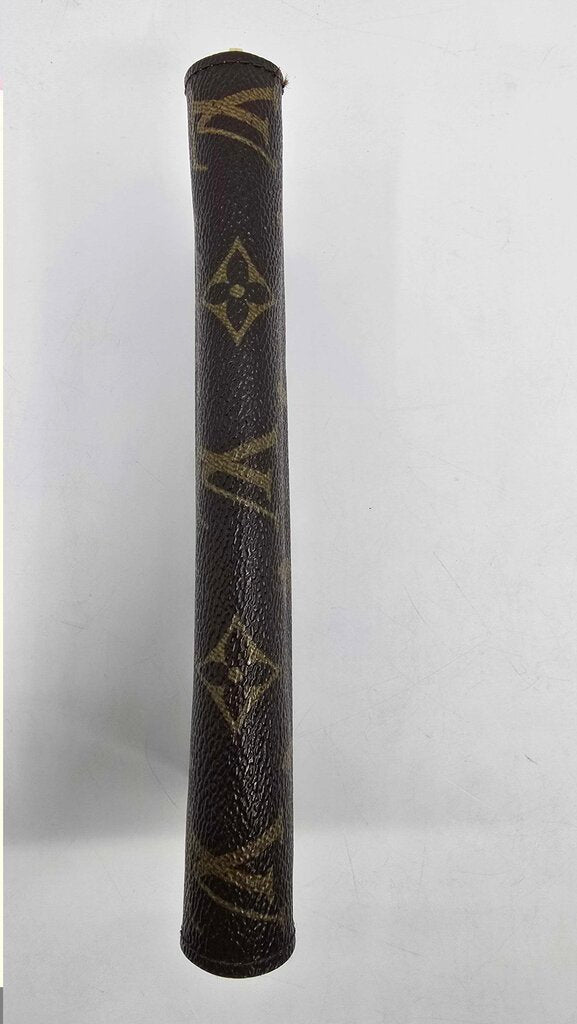 LOUIS VUITTON ZIPPY WALLET