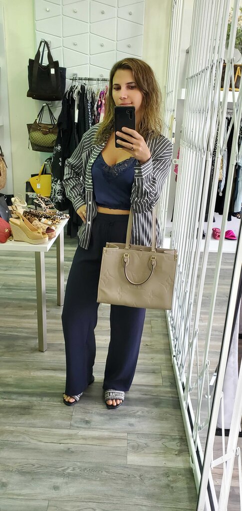 Louis Vuitton Onthego MM Empreinte Leather Bag