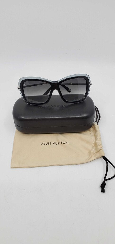 Louis Vuitton Black Z0439W Poppy Frame Sunglasses
