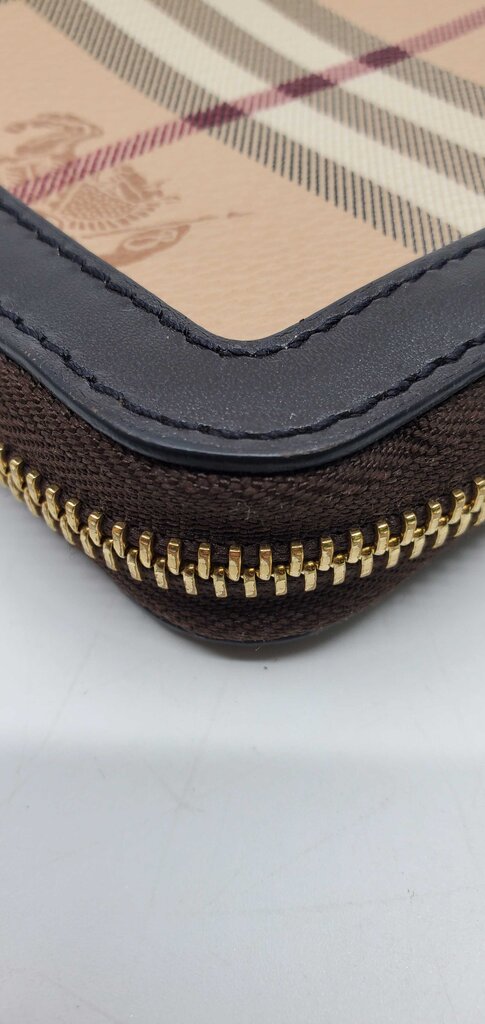 Burberry Haymarket check zippy wallet