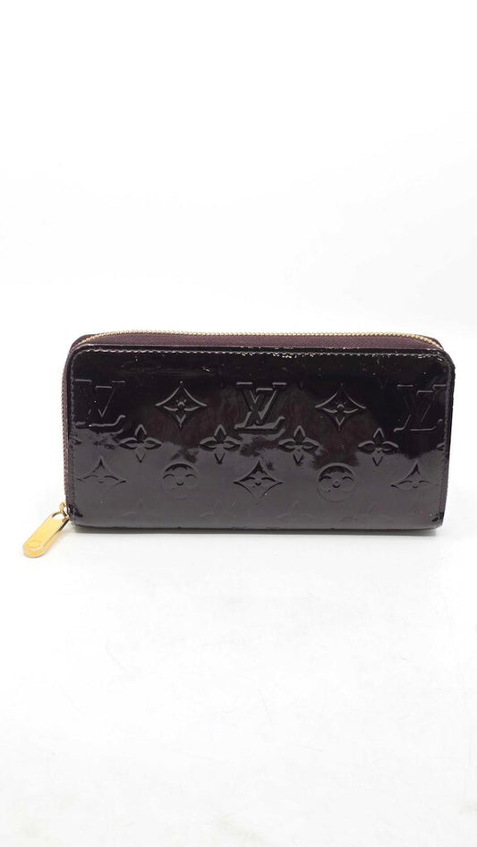 Louis Vuitton Monogram Amarante Vernis Zippy Wallet