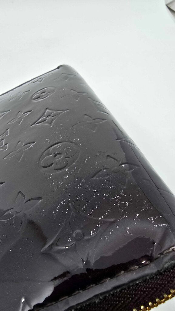 Louis Vuitton Monogram Amarante Vernis Zippy Wallet