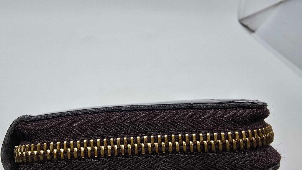 Louis Vuitton Monogram Amarante Vernis Zippy Wallet