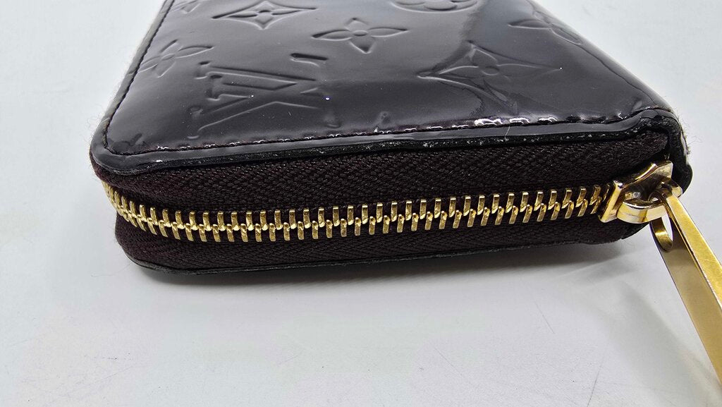 Louis Vuitton Monogram Amarante Vernis Zippy Wallet