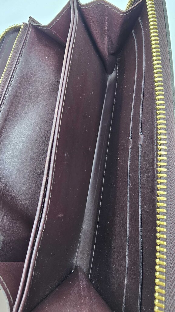 Louis Vuitton Monogram Amarante Vernis Zippy Wallet