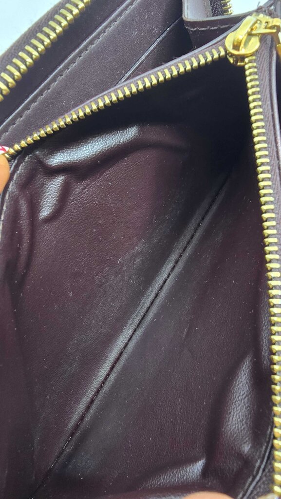 Louis Vuitton Monogram Amarante Vernis Zippy Wallet