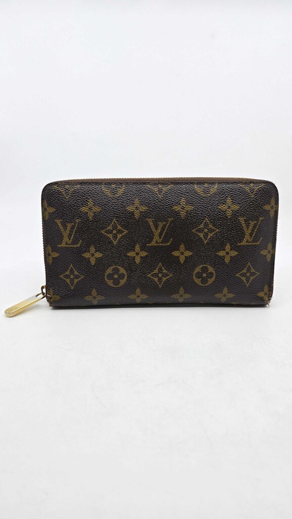 Louis Vuitton Monogram Canvas Zippy Organizer Wallet