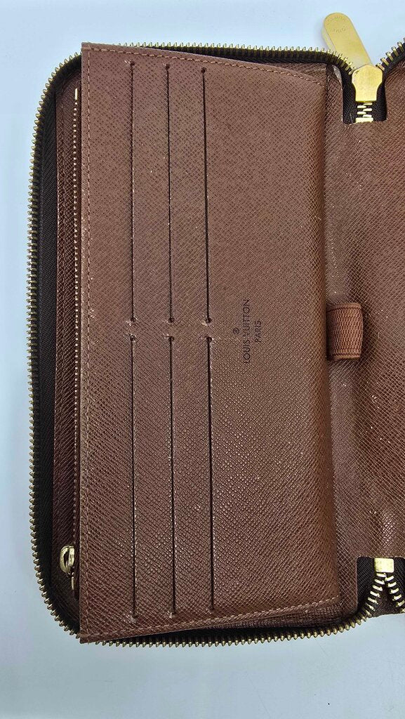 Louis Vuitton Monogram Canvas Zippy Organizer Wallet