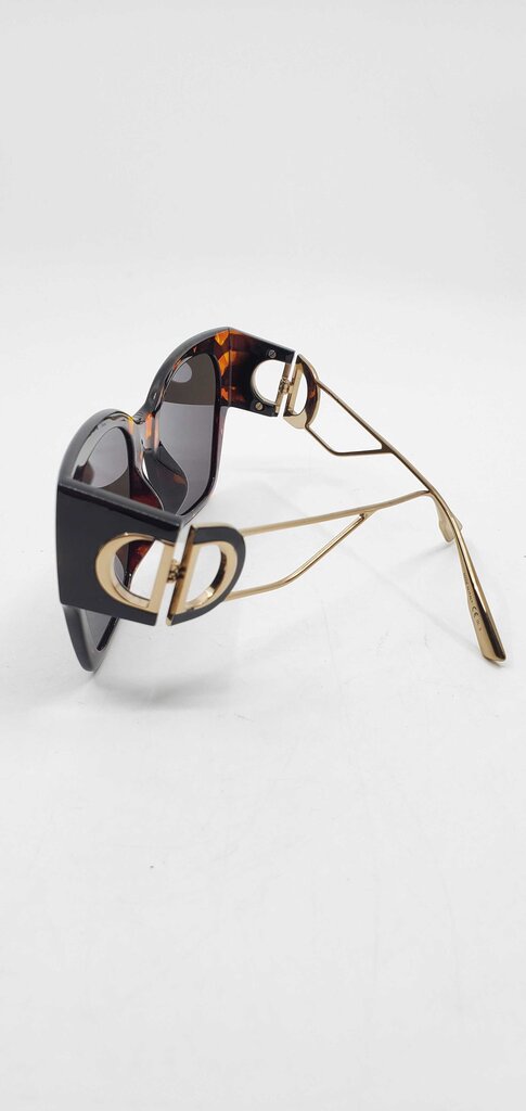 Dior 30Montaigne SU sunglasses