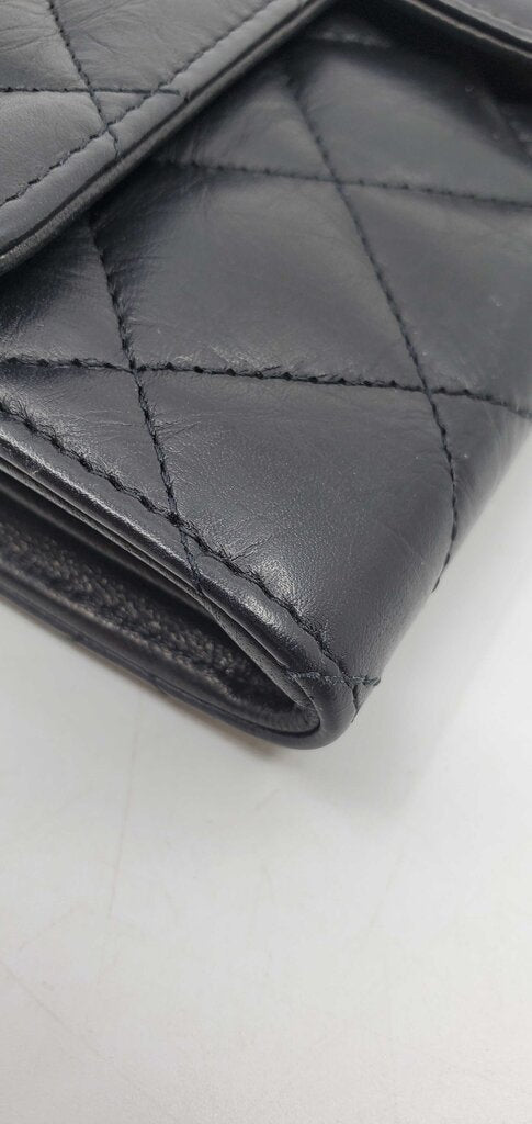 Chanel Reissue 2.55 flap Wallet