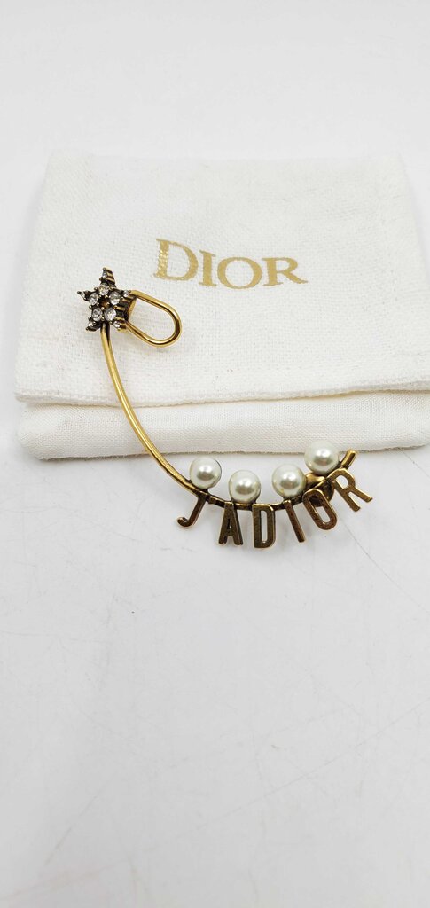 Dior faux pearl&crystal J'Dior Ear climber
