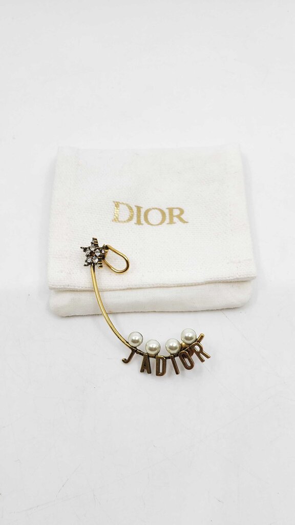 Dior faux pearl&crystal J'Dior Ear climber