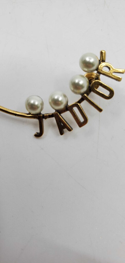 Dior faux pearl&crystal J'Dior Ear climber