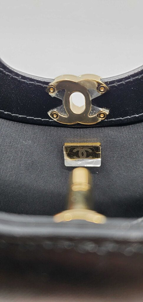 Chanel Small 31 Shopping Bag