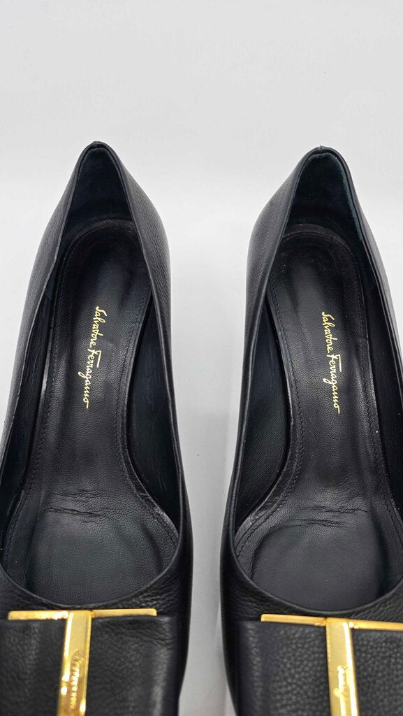 Salvatore Ferragamo Capua Leather Pumps