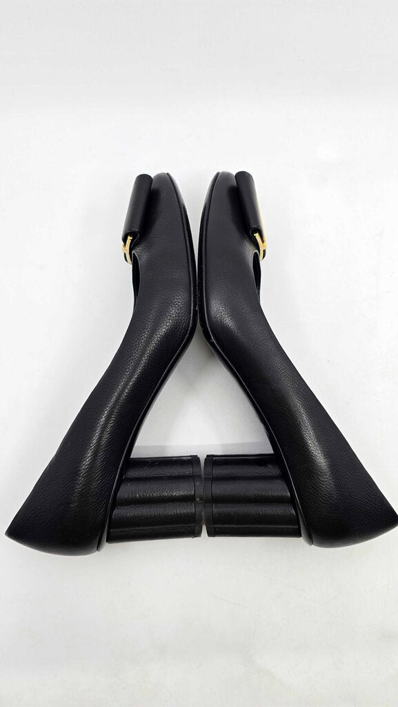 Salvatore Ferragamo Capua Leather Pumps