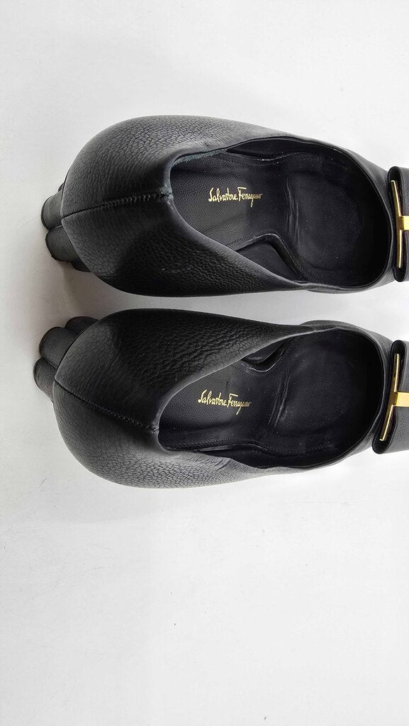 Salvatore Ferragamo Capua Leather Pumps