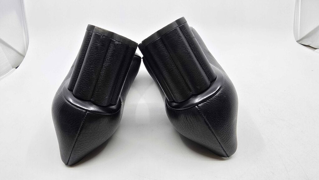 Salvatore Ferragamo Capua Leather Pumps
