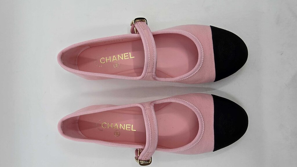 CHANEL 25 S MARY JANE FLATS