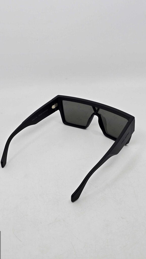 Louis Vuitton Waimea L Sunglasses