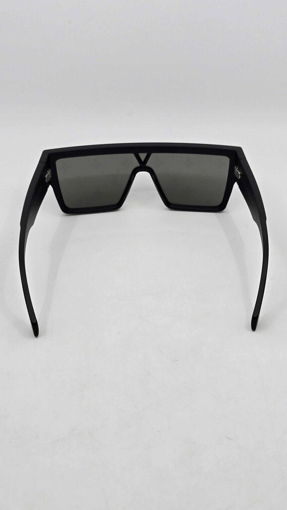 Louis Vuitton Waimea L Sunglasses
