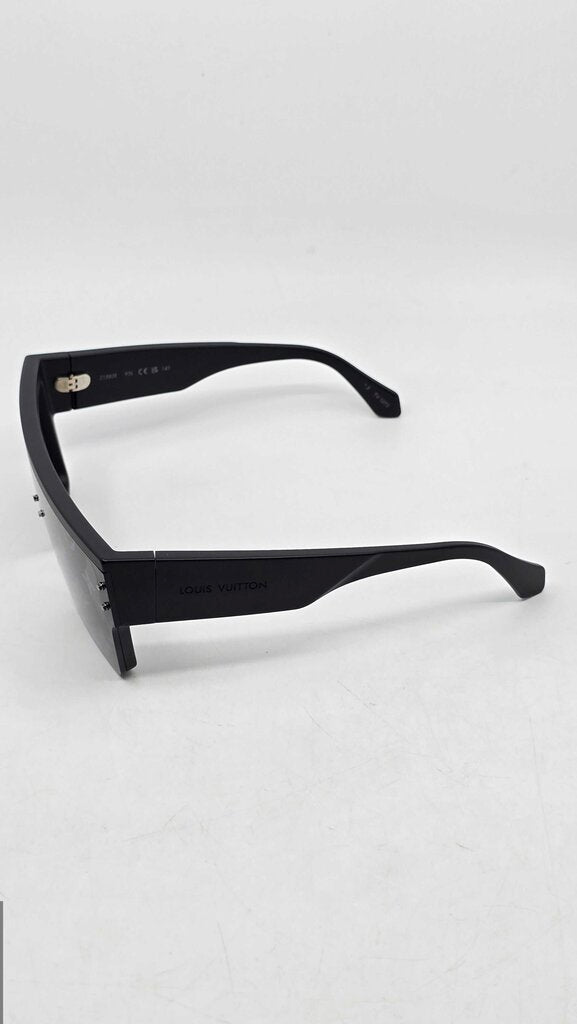 Louis Vuitton Waimea L Sunglasses