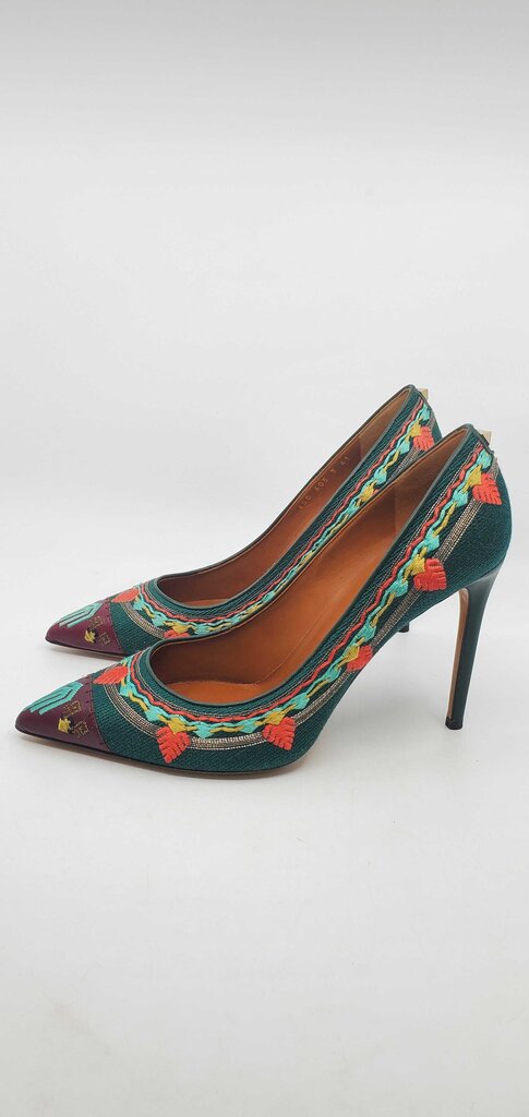 Valentino Garavani embroidered pointed-toe pumps